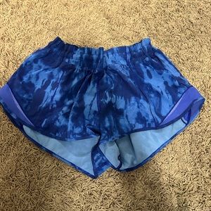 lululemon hotty hot shirts size 8 tie dye blue
